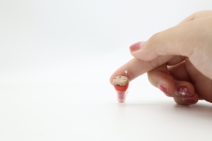 Promotion à succès : Mini-aide auditive rechargeable invisible de type CIC à 4 canaux - Product Image 4