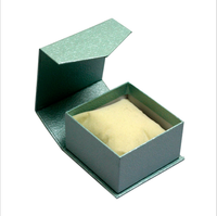 Fabricant de boîte rigide de luxe en carton avec logo personnalisé Emballage de boîte magnétique Boîtes cadeaux de luxe pliantes avec magnétique