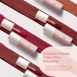 Brillo Labial Akf Lip Glaze, Color Nude, Aspecto Natural, Baja Saturación, Acabado Mate Aterciopelado, Antiadherente, Efecto Iluminador - Product Image 3