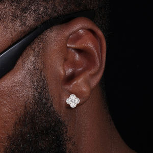 Luxo Halo Four Leaf Clover Stud <span class=keywords><strong>Earrings</strong></span> <span class=keywords><strong>925</strong></span> Sterling <span class=keywords><strong>Silver</strong></span> Fantasia Corte VVS Moissanite Diamante Ice Out Moda Jóias - Product Image 5