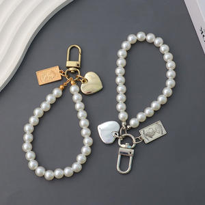 Porte-clés pendentif cœur mignon pour étui de téléphone, bracelet cœur en perles pour femme, porte-clés, bracelet de poignet tendance, cordon de téléphone, étui pour écouteurs - Product Image 4