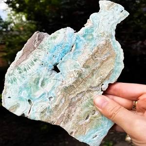 คริสตัลจิตวิญญาณคุณภาพสูงขายส่ง หินดิบแบบแผ่น หินบำบัด พลอยธรรมชาติ เฮมิมอร์ไฟต์สีฟ้าสำหรับตกแต่ง - Product Image 5