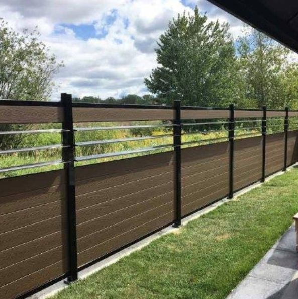 Wholesale Waterproof Wood Plastic Composite Fencing Garden Used Material Outdoor Privacy WPC Louver Fence