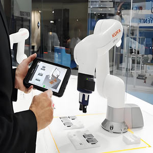 Robot Colaborativo Ligero de 6 Ejes LBR Iisy3 R760 con Carga Útil de 3 kg y Alcance de 760 mm para Ensamblaje, Inspección y Manipulación - Product Image 1