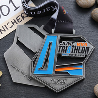 Médailles de triathlon irrégulières ajourées en argent antique, en alliage de zinc émaillé, pour le cyclisme, la natation, la course à pied et le marathon