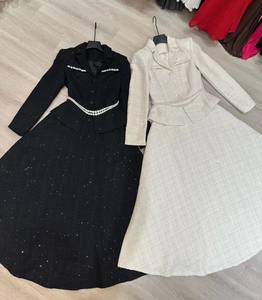 Костюм женский из двух предметов: элегантный жакет с бисером и твидовая юбка с завышенной талией. Новинка осенне-зимней коллекции от собственного производителя. - Product Image 4