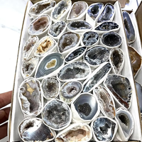 Vente en gros de cristal naturel Druzy Agate Geode Cluster Trou Reiki Guérison Cristaux Cluster Geode Box