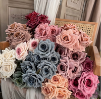 Großhandel Handgefertigter 7-Köpfiger Künstlicher Rosenstrauß Premium Seidenblumen-Bündel Langlebig mit Natürlicher Haptik für Hochzeitsdekoration