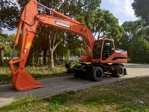Excavatrice sur pneus de 21 tonnes d'occasion Doosan DX210W, équipement de construction, excavatrice d'occasion Daewoo Doosan 210W - Product Image 3