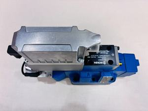 BOKIN Schnelle Reaktionszeit 4-Wege 100 L/min Durchfluss Servo-Proportionalventil XT/PY/PT/XY Struktur 25 Q3-400M-4X/MXY/24A1 Hydraulisch - Product Image 2