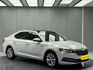 <span class=keywords><strong>Skoda</strong></span> <span class=keywords><strong>Superb</strong></span> <span class=keywords><strong>2021</strong></span> TSI280 DSG Edición Comfort 1.4T Hatchback de 5 Plazas con Volante a la Izquierda, Vehículo Usado, 42,000 km, Fabricado en China - Product Image 3