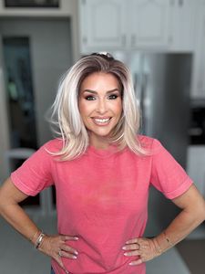 Peruca Sintética Corta Bob Rubia Dorada de 12 Pulgadas con Alineación de Cutículas, Admite Personalización de Logotipo, para Uso Diario de Mujeres - Product Image 2