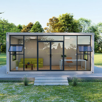 Maison Conteneur Moderne et Lumineuse avec Mur Rideau en Verre, 20 pieds, en Kit Plat, pour Hôtels de Vacances, Cabines et Maisons Préfabriquées