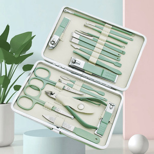 Herramientas <span class=keywords><strong>de</strong></span> pedicura profesional 18PCS <span class=keywords><strong>Suite</strong></span> <span class=keywords><strong>de</strong></span> cuidado <span class=keywords><strong>de</strong></span> uñas multifuncional <span class=keywords><strong>de</strong></span> alta calidad Juego <span class=keywords><strong>de</strong></span> manicura <span class=keywords><strong>de</strong></span> tijeras <span class=keywords><strong>de</strong></span> acero inoxidable fácil <span class=keywords><strong>de</strong></span> usar - Product Image 6