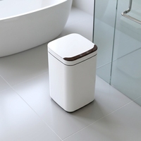 Poubelle intelligente à capteur infrarouge en acier inoxydable 10L disponible, certifiée REACH