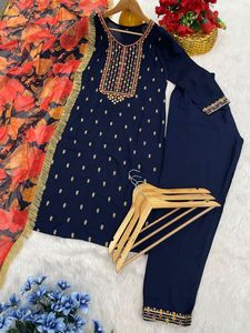 Presenting Brand Rayon Fabric Kurti Pant Dupatta <b>Set</b> Light <b>Weight</b> Dress Casual Wear Regular Use Traditional Fully Stitch Suit - Product Image 2