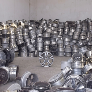 Déchets de jantes en alliage d'aluminium, déchets de moyeux de roue, matériau recyclable de haute qualité pour applications de fonderie et récupération de métaux - Product Image 1