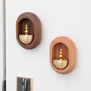 Carillon de porte ovale en bois, cloche magnétique en cuivre, design minimaliste, rappel d'entrée, décoration - Product Image 3