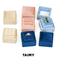 Boîte à bagues de mariage carrée en gros, boîte de rangement et de présentation pour bagues de fiançailles, emballage cadeau, boîte à bijoux en velours doux, logo personnalisé