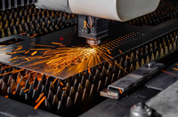 Machine de découpe laser fibre CNC de bureau Raycus 1kW 1500W 3000W 3000*1500mm 3015 pour la découpe de plaques d'acier de 16mm