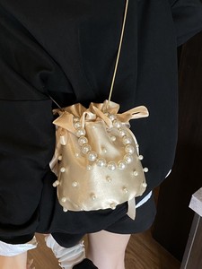 Bolso de mano tipo cubo con diseño exclusivo y correa de hombro/cruzada para mujer - Product Image 4
