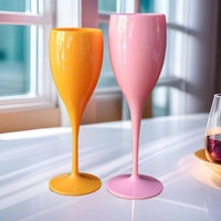 Flûte à champagne réutilisable pour mariage Tasse à pied haut en plastique de production en usine de vente en gros de mariée