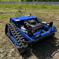 Tondeuse à gazon télécommandée sur chenilles avec coupe de 550 mm, deux lames plates et une hauteur de coupe de 20 à 200 mm pour les broussailles et l'herbe haute des fermes