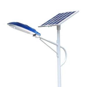 Lampadaire solaire LED à induction extérieur étanche IP67 personnalisé pour l'ingénierie des nouvelles énergies - Product Image 1