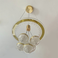 Lustre en acrylique cristal en gros, suspension LED linéaire moderne nordique, lampe suspendue ronde pour chambre avec boule