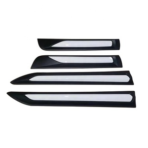 Embellecedor de puerta de coche blanco, Panel de moldura de carrocería de puerta, Placa de protección de puerta, piezas de carrocería, accesorios de coche para Hilux Revo Rocco 2021 - Product Image 1