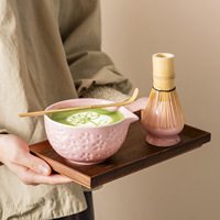 Ensemble Matcha avec logo motif Sakura, bol en céramique Chawan, support pour fouet, fouet en bambou, passoire à thé en métal, ensemble cadeau Matcha pour la cérémonie du thé