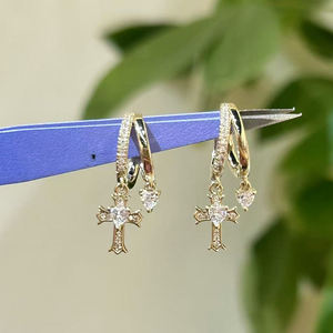 Серьги-кольца на ухо с позолотой, осенне-зимние, с кружевом и бантом, толстые, с золотым покрытием - Product Image 1