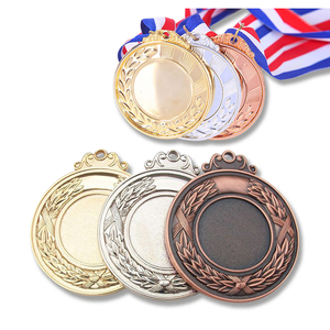 Médailles vierges en alliage de zinc moulé sous pression, effet 2D/3D, sublimation, logo personnalisé, pour le karaté, fabrication économique, cadeau - Product Image 2