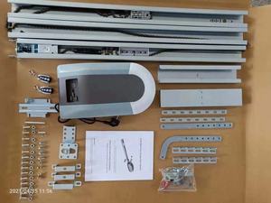 Portes <span class=keywords><strong>de</strong></span> <span class=keywords><strong>garage</strong></span> sectionnelles à ouverture verticale, 800N avec entraînement par chaîne <span class=keywords><strong>de</strong></span> 3 mètres, rail en C - Product Image 5