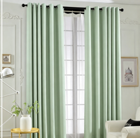 Rideaux occultants gris sur mesure en tissu uni, à plis froncés, pour chambre d'hôtel