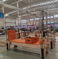 Reformer de Pilates en érable de qualité supérieure, fabriqué en Corée, pour studios de Cadillac et centres de bien-être.