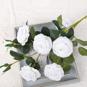 Fleurs artificielles en tissu de soie, fausses roses, branche de rose artificielle à 7 têtes pour la décoration de mariage - Product Image 3