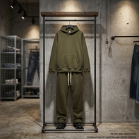 Ensemble de survêtement streetwear prêt à l'emploi avec logo personnalisé, coupe volumineuse en polaire à poils longs, comprenant un sweat à capuche et un pantalon de jogging assorti