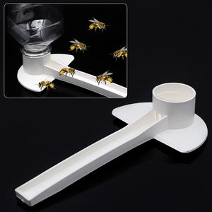 Herramienta de apicultura, bebedero de <span class=keywords><strong>abejas</strong></span> blancas semicirculares, equipo de plástico <span class=keywords><strong>para</strong></span> beber <span class=keywords><strong>abejas</strong></span>, sistema de agua potable <span class=keywords><strong>para</strong></span> <span class=keywords><strong>abejas</strong></span> - Product Image 1