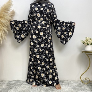 6528 #   Vestido de Satén de Dos Capas con Mangas Trompeta y Cuello Redondo, Estampado Diferente, Popular en Verano, Moda Musulmana Islámica Árabe para Mujer - Product Image 3
