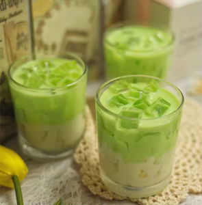 เทียนหอมถั่วเหลืองในโถแก้วตกแต่งบ้าน สำหรับวันพ่อ กลิ่นกาแฟและนม ทำมือสไตล์พ่อครัวซ์โดยช่างฝีมือ - Product Image 1