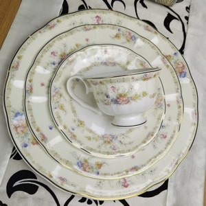 Platos de porcelana de hueso fino de diseño de lujo, vajilla <span class=keywords><strong>con</strong></span> calcomanía, taza de té y platillo - Product Image 4