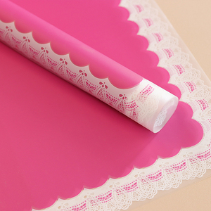 Papel de Embalaje Coreano con Borde de Encaje, Papel Mate con Recubrimiento de PE, Impermeable, para Ramos de Flores, para Floristerías - Product Image 3