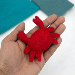 Adorno de cangrejo rojo de fieltro y lana cosido, móvil marino para bebé, llavero, juguete de aprendizaje para niños - Product Image 3