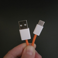 Cables USB a 8 Pines con Aspecto Premium, Resistentes a la Tensión, al Desgaste y Duraderos, con Trenzado de Nailon