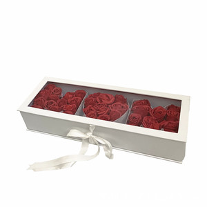 Boîtes en carton recyclé découpées à l'emporte-pièce avec fenêtre, gaufrage et revêtement UV – Boîte cadeau haut de gamme personnalisable pour les fêtes - Product Image 5