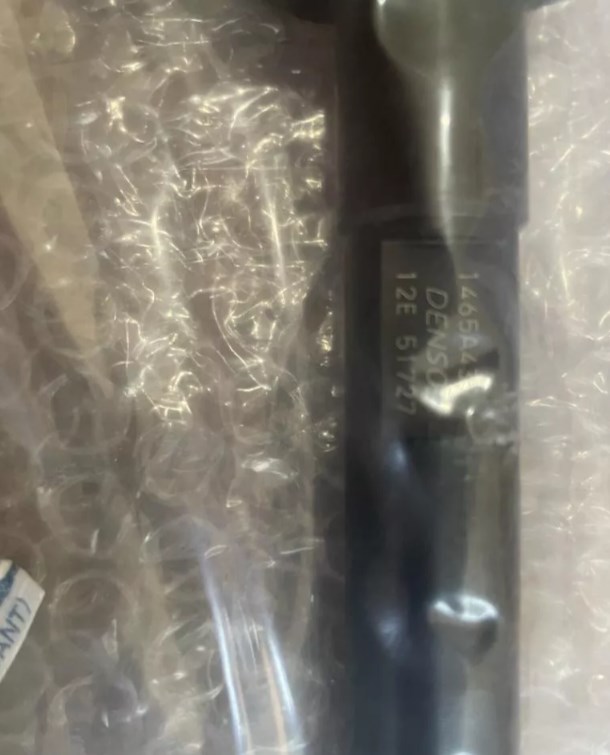 common rail 1465A439 295050-1760 injector for Mitsubishi L200 diesel injector nozzle 1465A439 295050-1760  with nozzle G3S77