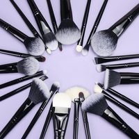 Ensemble de 24 pinceaux de maquillage professionnels entièrement noirs, marque privée pour femmes, poils synthétiques, logo personnalisé, haute qualité, luxe
