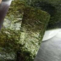 Tiras de Alga Nori Tostada y Sazonada, en Rodajas Largas de 6 y 7 Cortes, para Preparación de Sushi, Listas para Consumir, de Uso Comercial