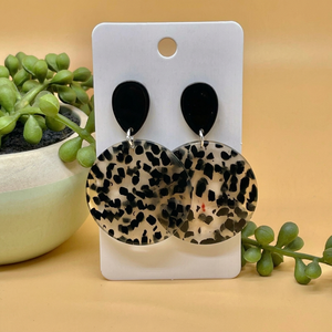 Best Quality Resin With Wood Stylish Fashion Earring for Woman and Girls Party Wear With High Quality Low Pri by WONDER OVERSEAS - Product Image 1